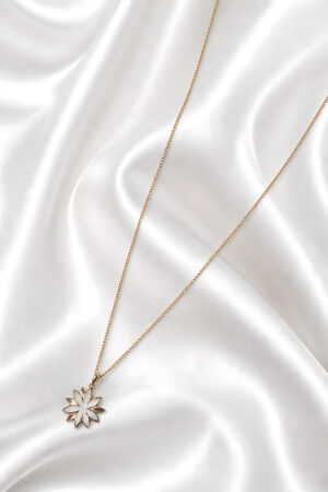 Floral Outline Pendant Necklace