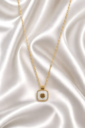 Clover Pendant Necklace